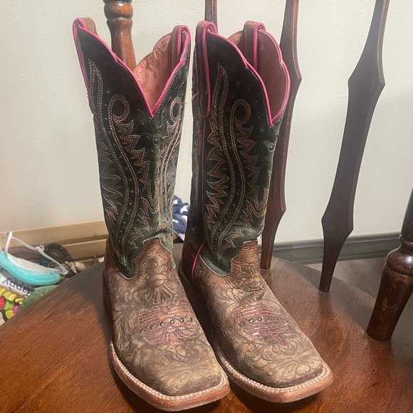 Ariat Shoes - Women's Ariat Western Boots - Brown and Pink - Square toe